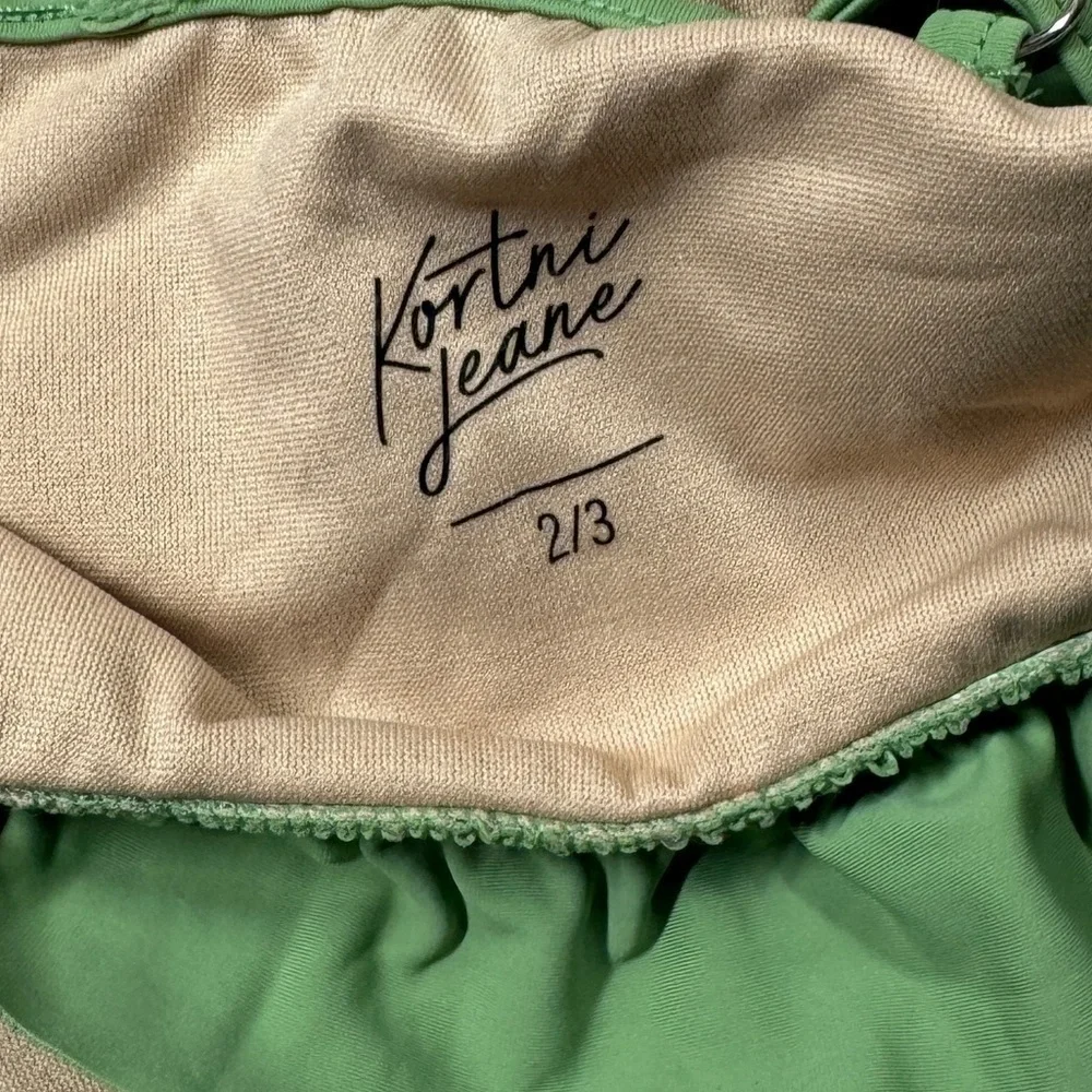 Kortni Jeane Green Adjustable Straps Ruffle Hem Square Neck Bathing Suit Top 2/3